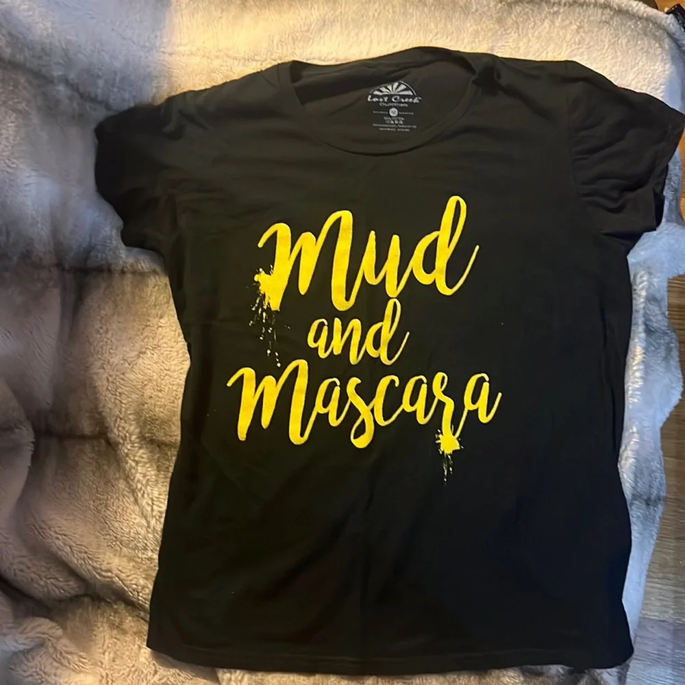 Lost Creek outfitters, black tee shirt, size Medium - Picture 1 of 5